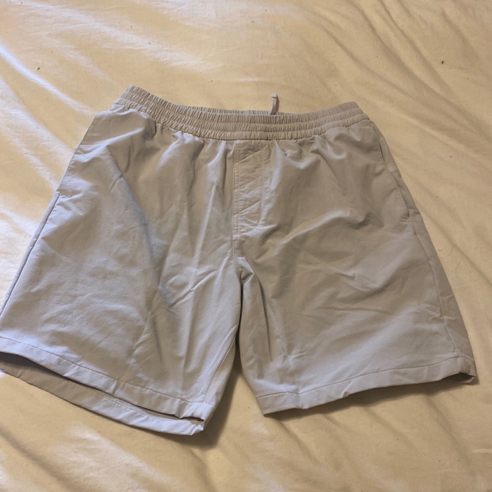 Mens medium light gray / white shorts outdoor voices